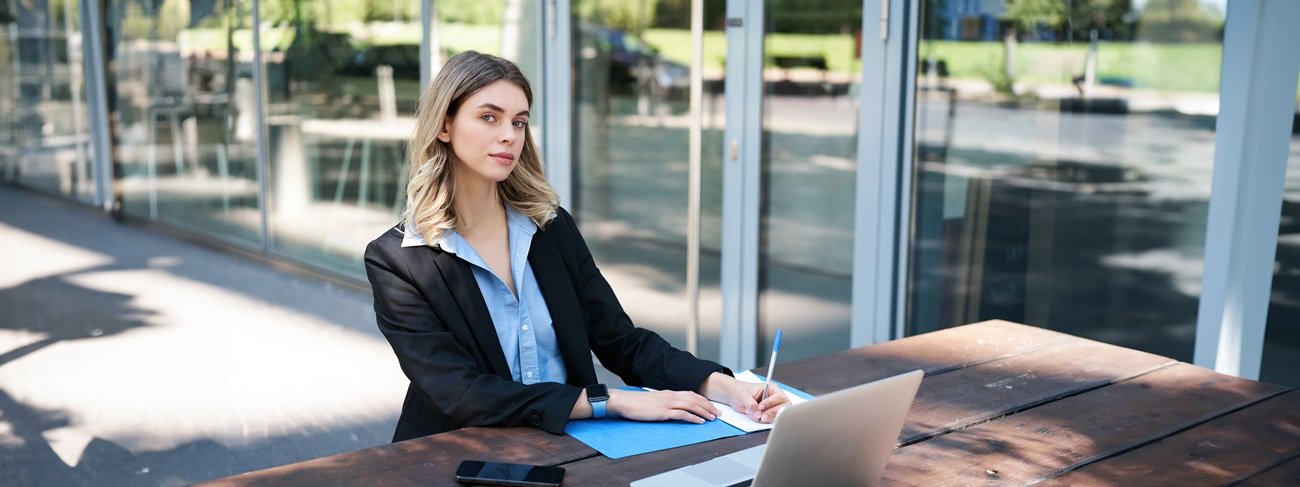 Dual Qualifications- BSB40120 Cert IV in Business and BSB40820 Cert IV in Marketing and Communication